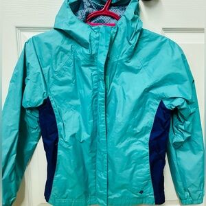 COLUMBIA Omni shield girls size 10/12 rain jacket